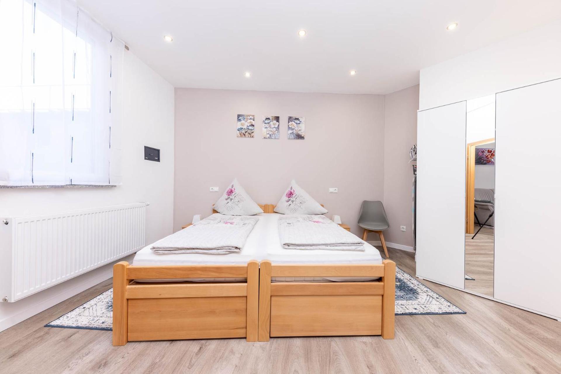 Neu I Ferienwohnung Jasmin Andernach Exteriör bild