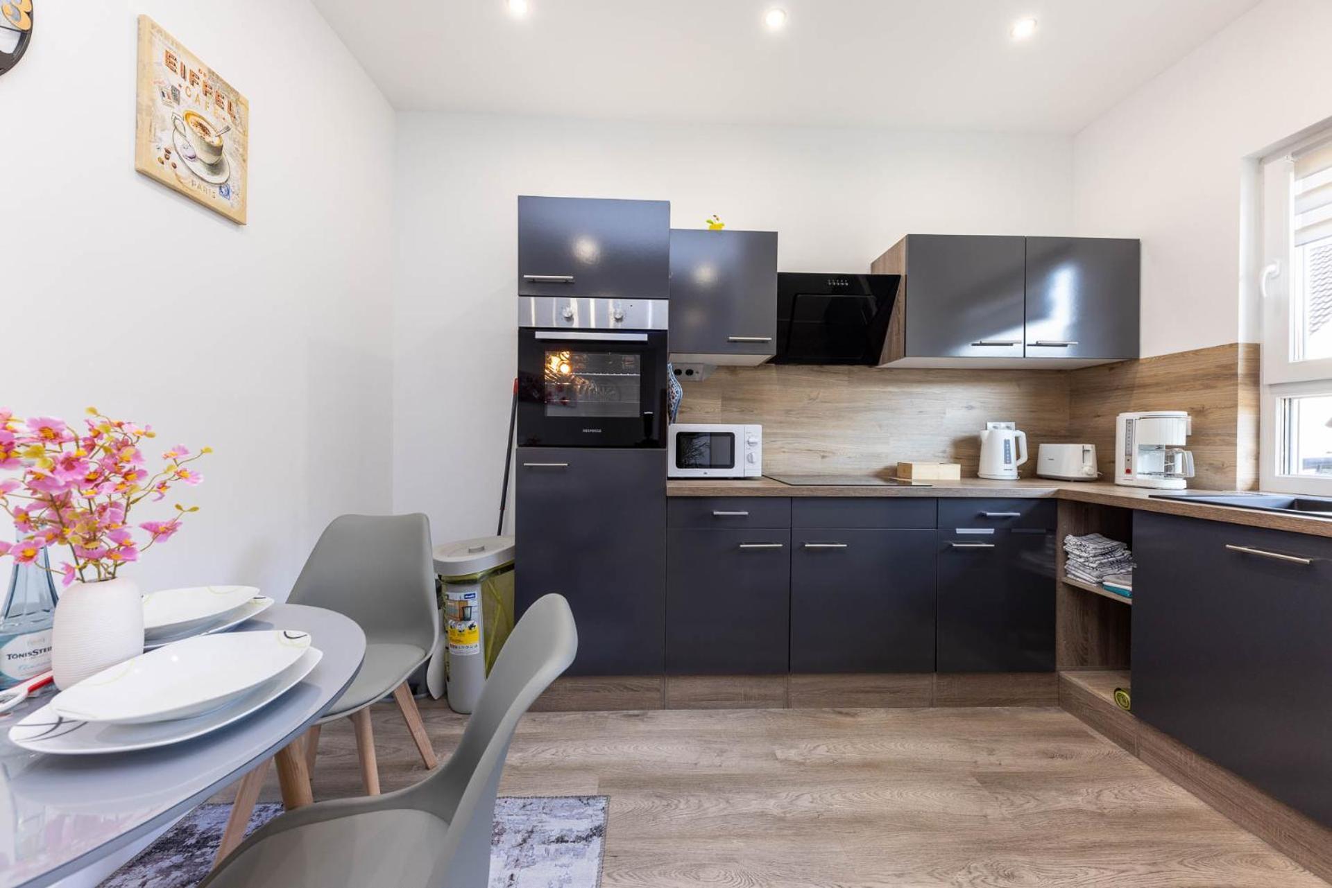 Neu I Ferienwohnung Jasmin Andernach Exteriör bild